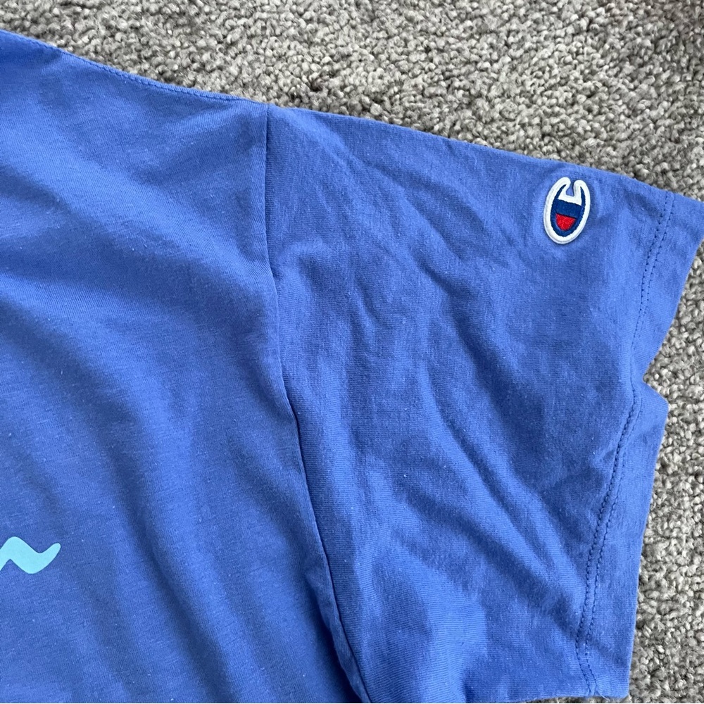 Cropped Champion Tee - Picture 4 of 5